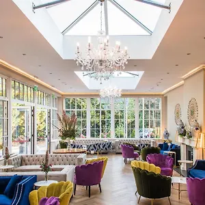 Cork's Vienna Woods & Hotel Cork
